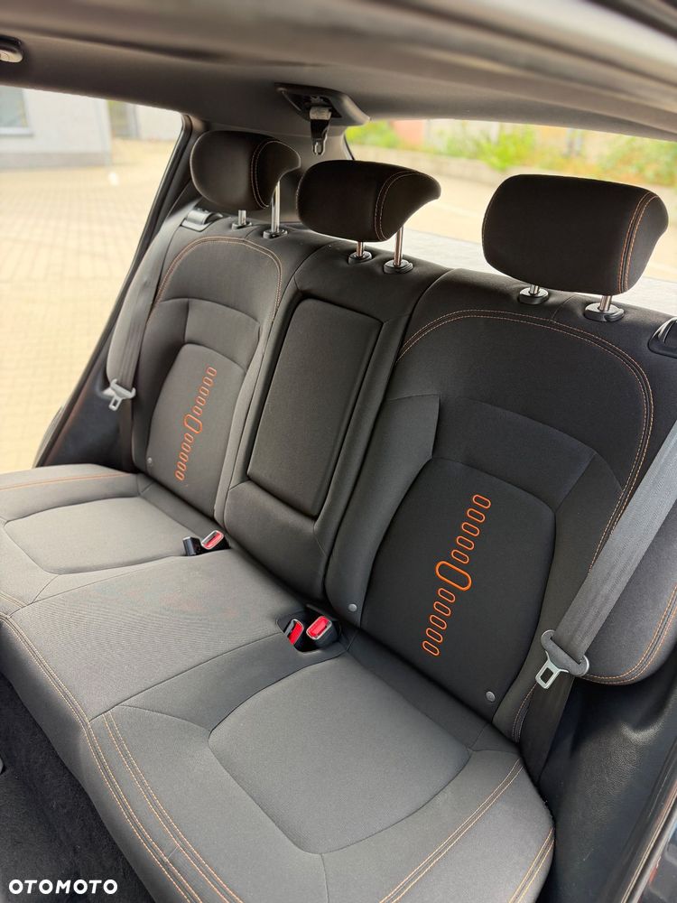 Kia Sportage 2.0 CRDI XL - 11