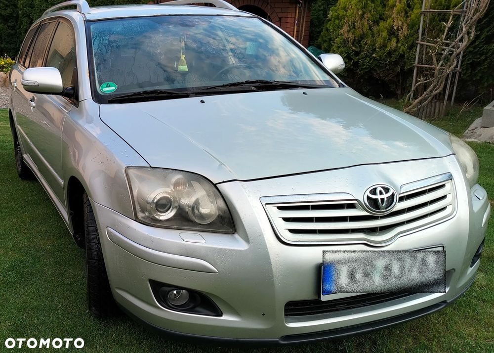 Toyota Avensis 1.8 VVT-i Combi - 1
