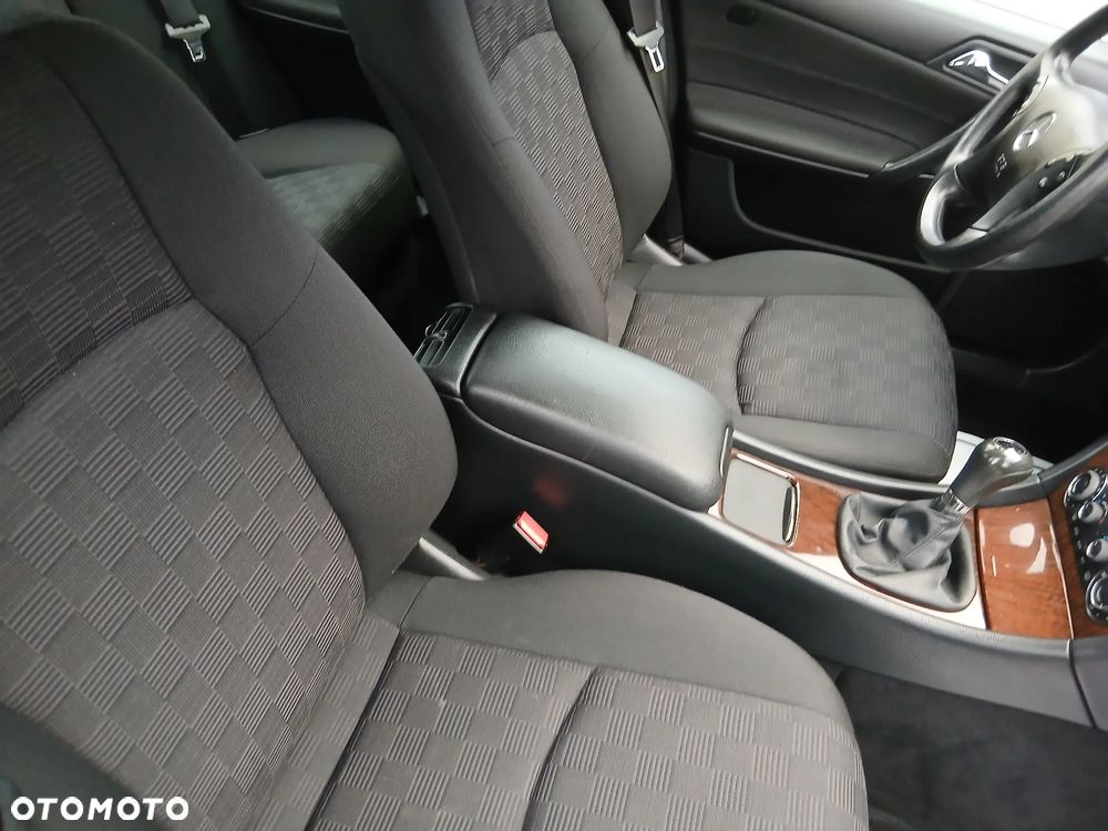 Mercedes-Benz Klasa C 180 Kompressor Classic Starline - 10