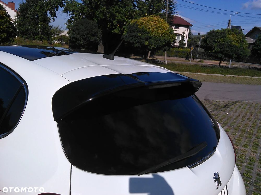Peugeot 208 1.5 BlueHDi Signature S&S - 12