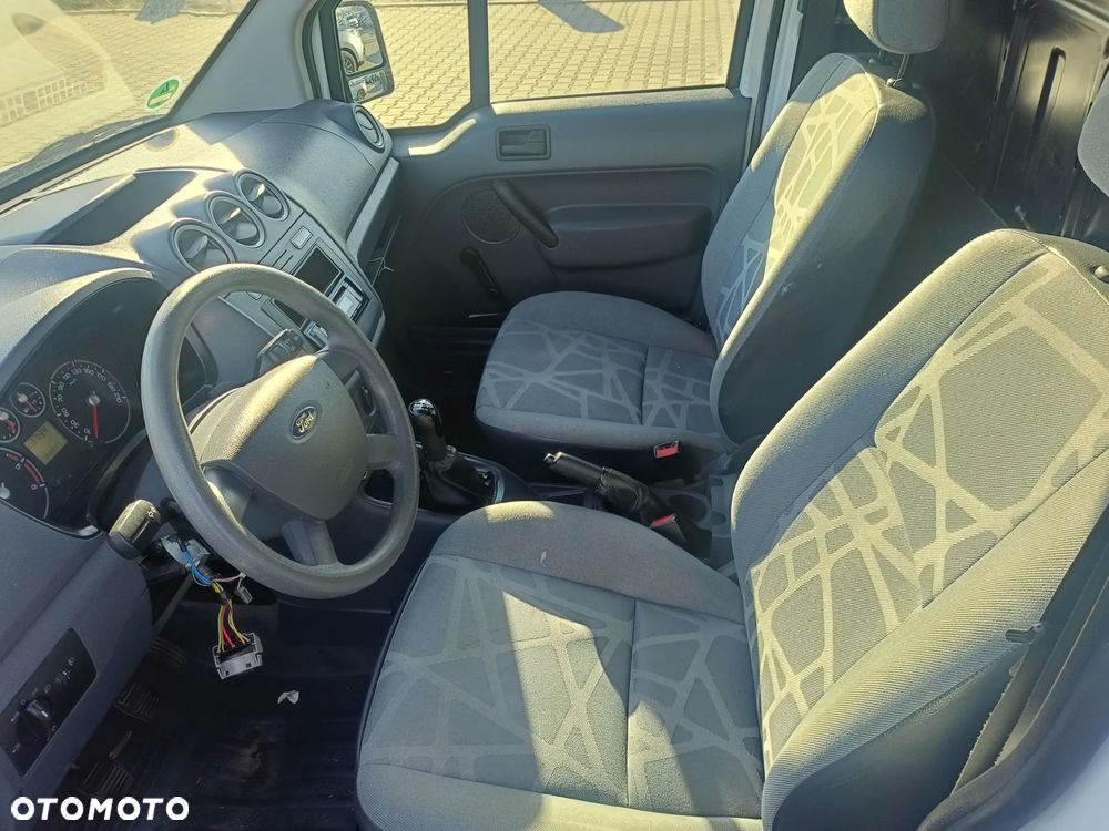 Ford Transit Connect - 12