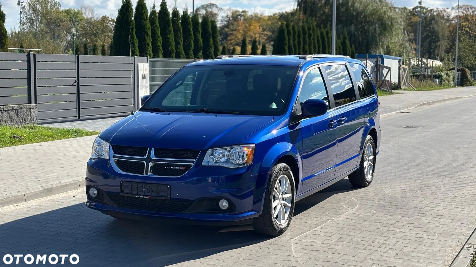 Dodge Grand Caravan - 12