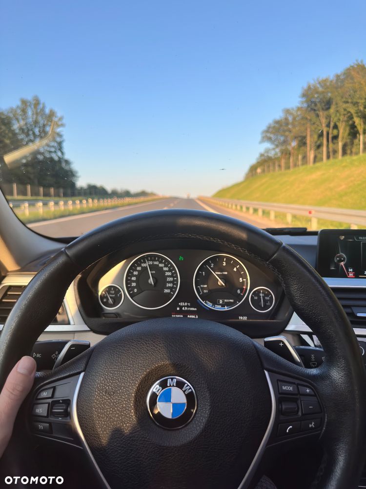 BMW Seria 3 320d Eff.Dynamics Luxury Line - 26