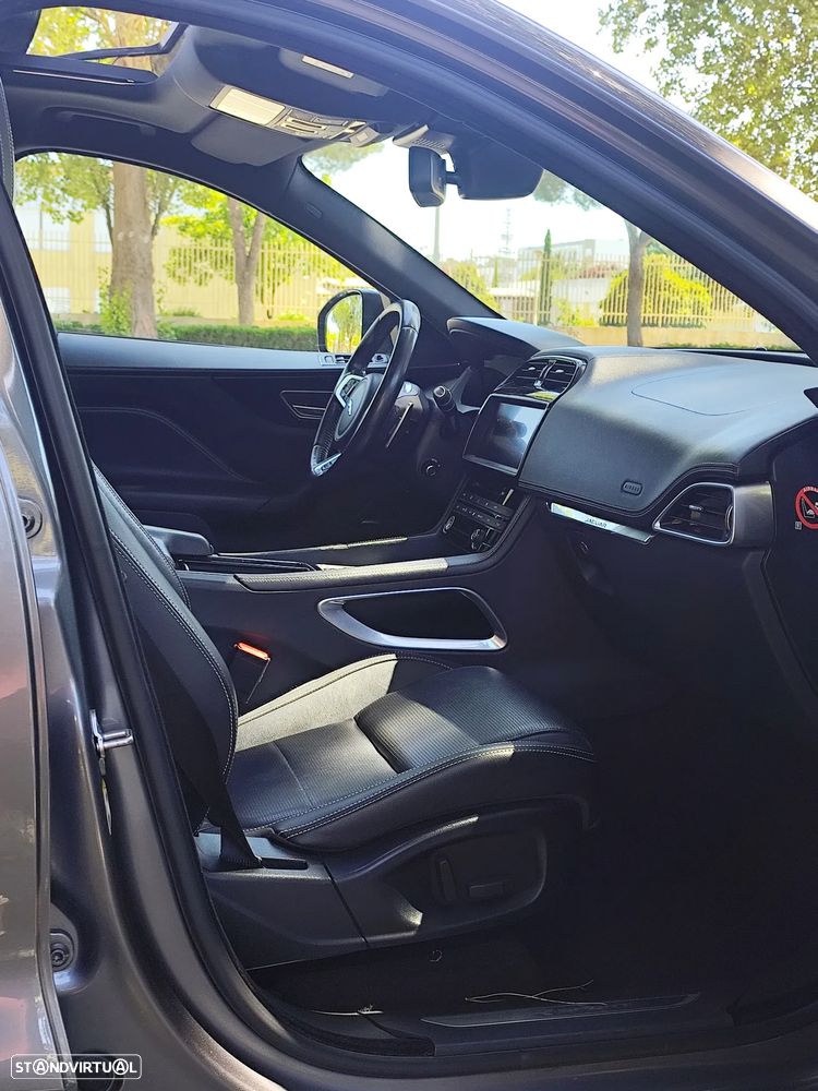Jaguar F-Pace 2.0 i4D R-Sport Aut. - 17