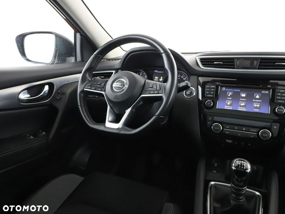 Nissan Qashqai 1.6 DCi 4x4 N-Connecta - 17