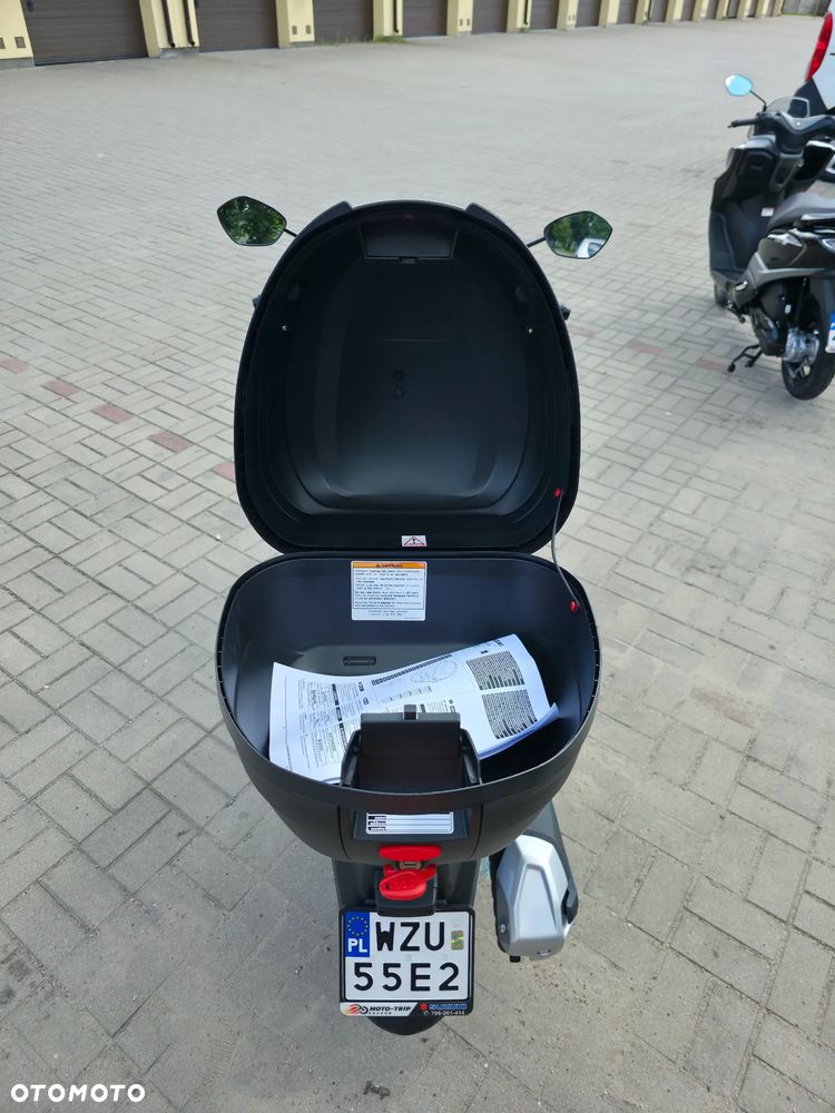 Suzuki Burgman - 7