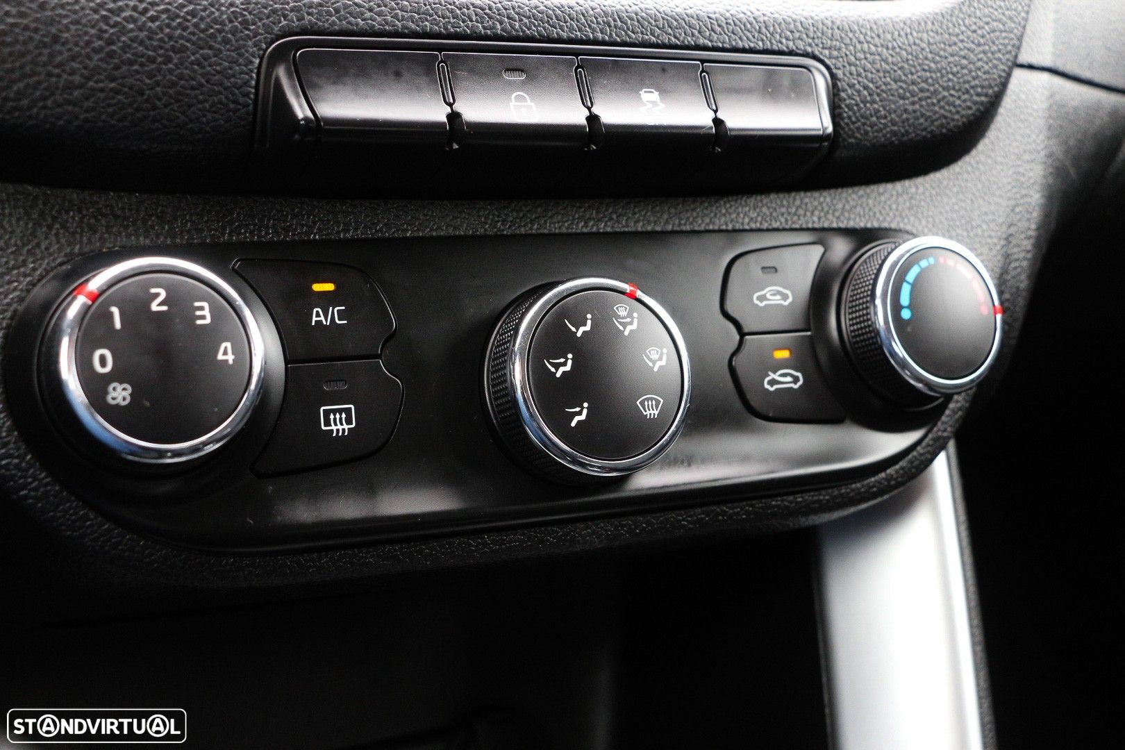 Kia Ceed 1.4 CRDi Nav Line - 26