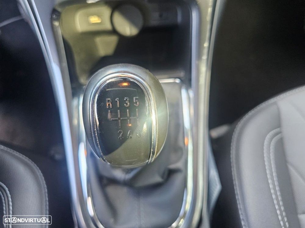 Opel Astra Sports Tourer - 24