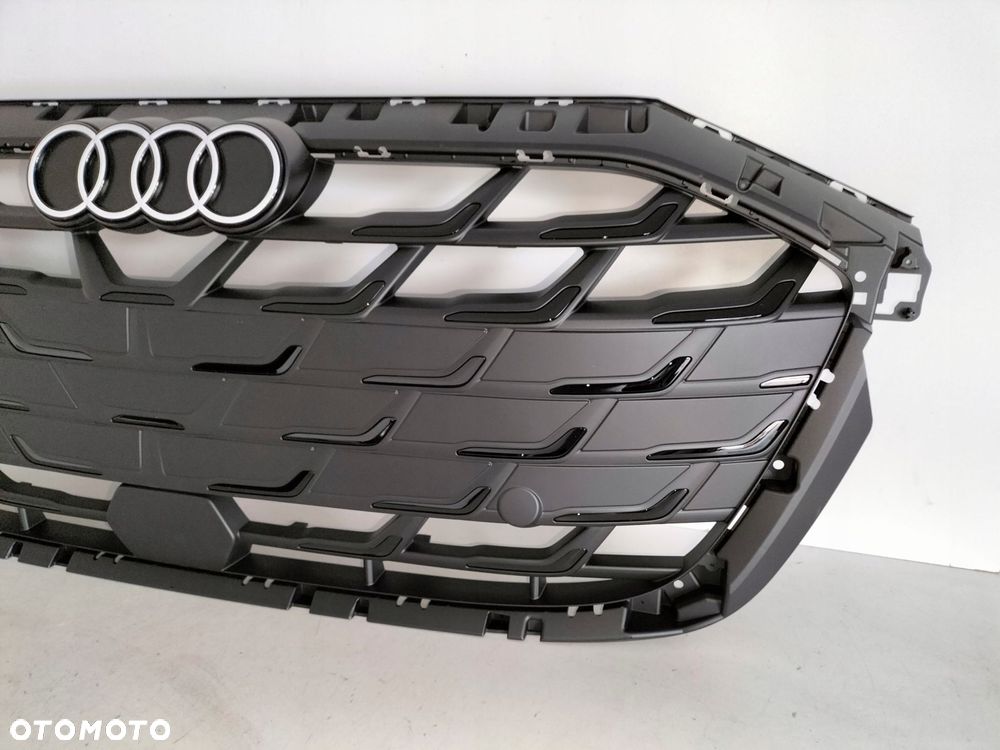 atrapa kratka grill audi a3 8y lift 24- e-tron s-line - 3