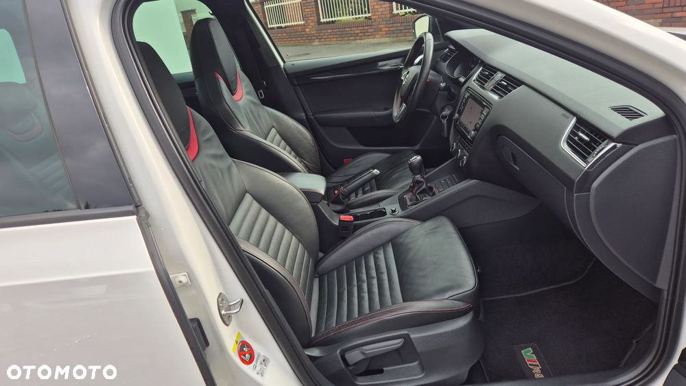 Skoda Octavia 2.0 TSI (Green tec) RS - 14