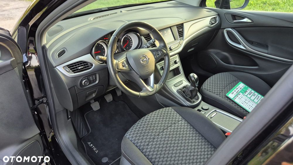 Opel Astra 1.2 Turbo Business Edition - 6