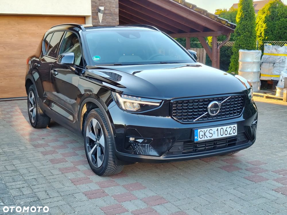Volvo XC 40 T2 Plus Dark - 2