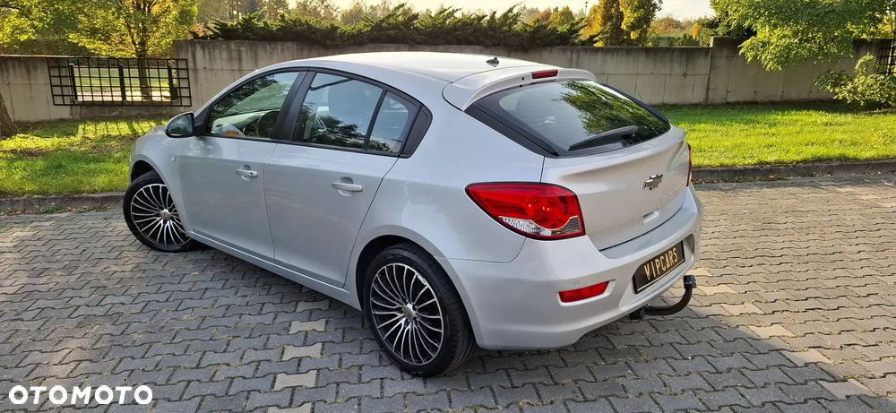 Chevrolet Cruze 1.8 LT+ - 14