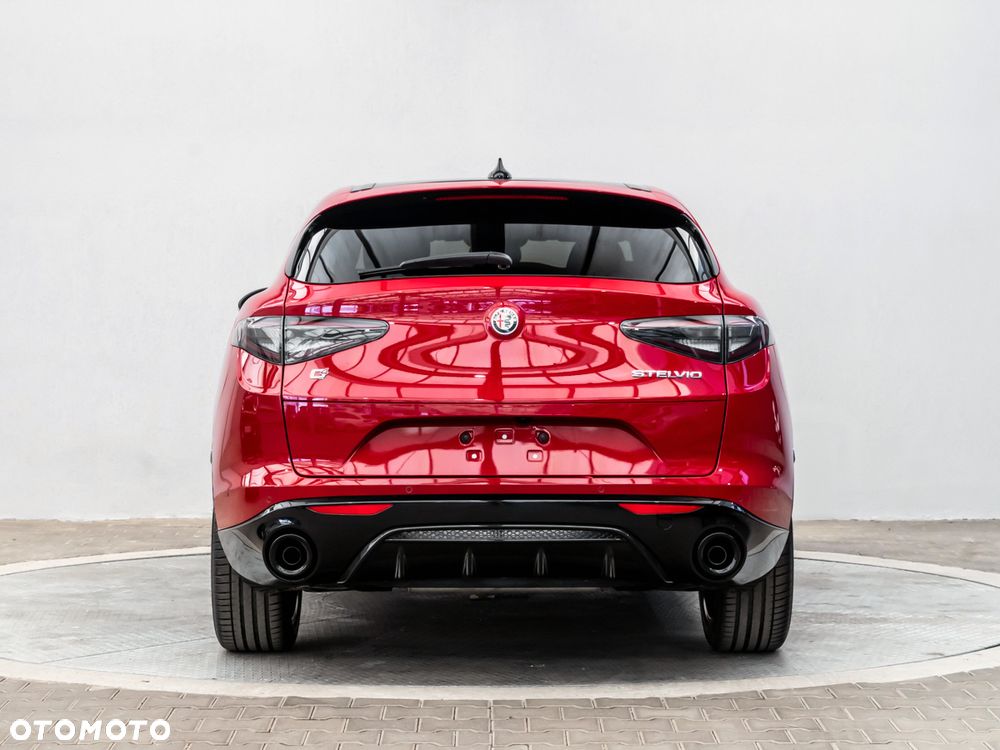 Alfa Romeo Stelvio 2.0 Turbo Veloce Q4 - 4