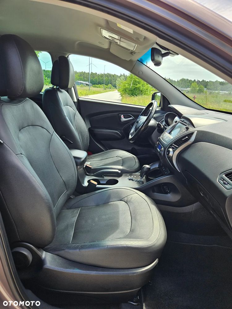 Hyundai ix35 2.0 CRDi 4WD Automatik Premium - 16