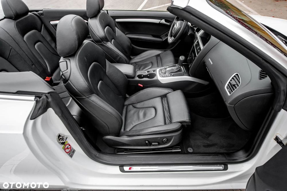 Audi A5 Cabrio - 28