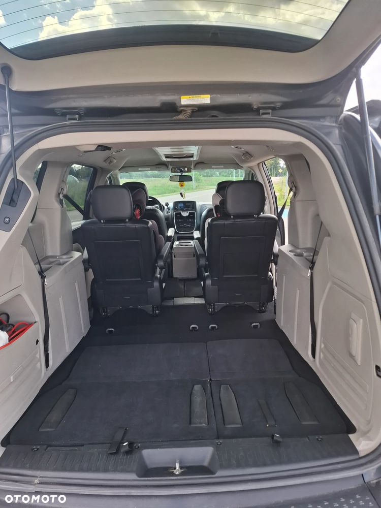 Chrysler Town & Country 3.6 Touring - 11