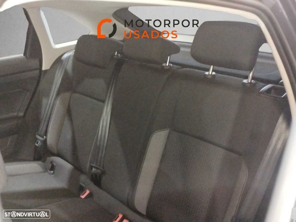 VW Taigo 1.0 TSI - 10