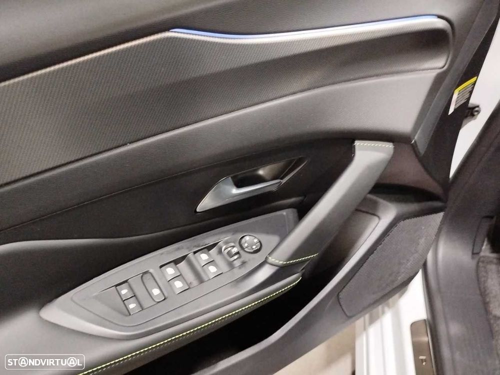 Peugeot 308 SW 1.2 Hybrid GT e-DCS6 - 12