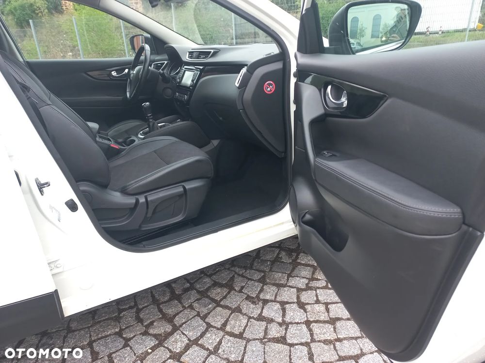Nissan Qashqai 1.6 DCi Tekna+ - 37