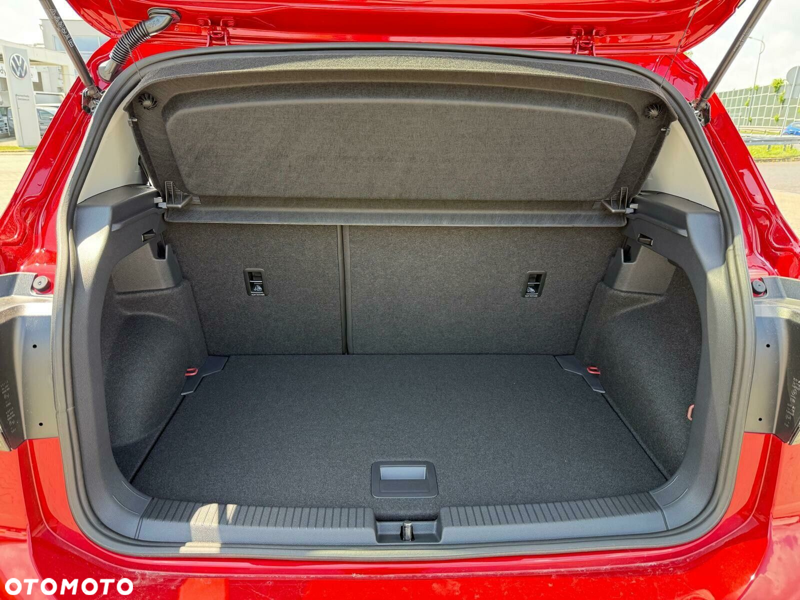 Volkswagen T-Cross - 32