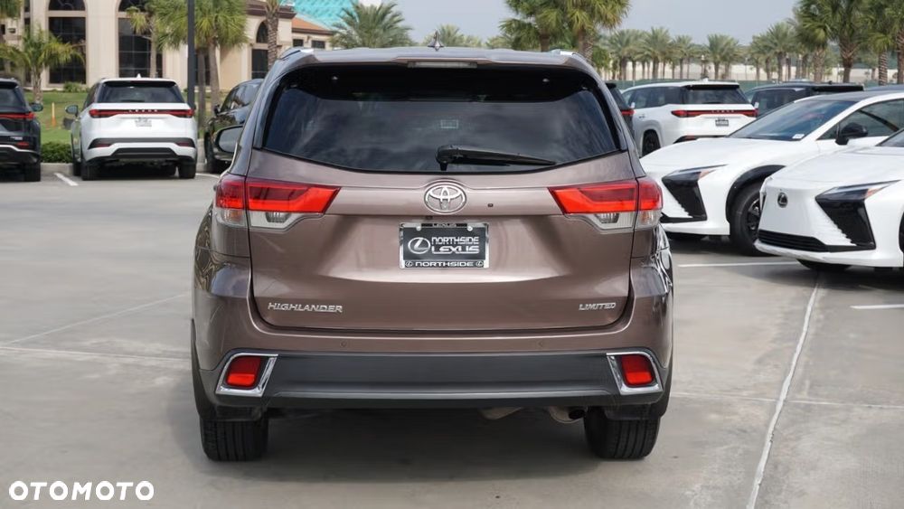 Toyota Highlander - 6