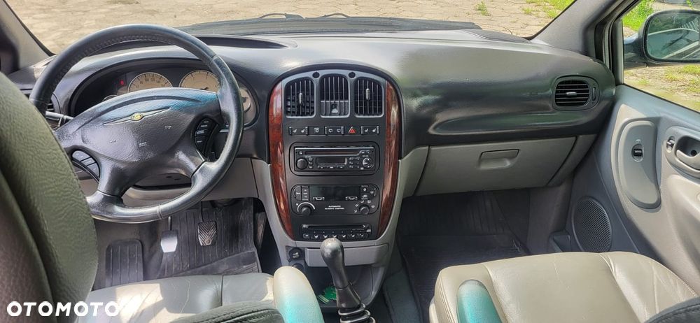 Chrysler Voyager - 5