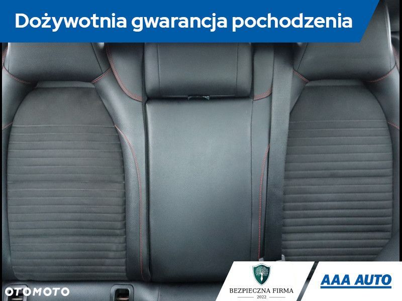 Mercedes-Benz CLA - 11