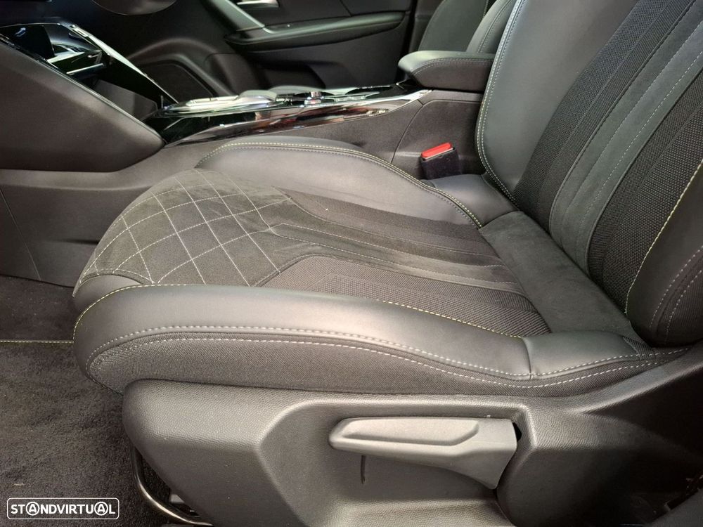 Peugeot 2008 1.2 PureTech GT EAT8 - 25