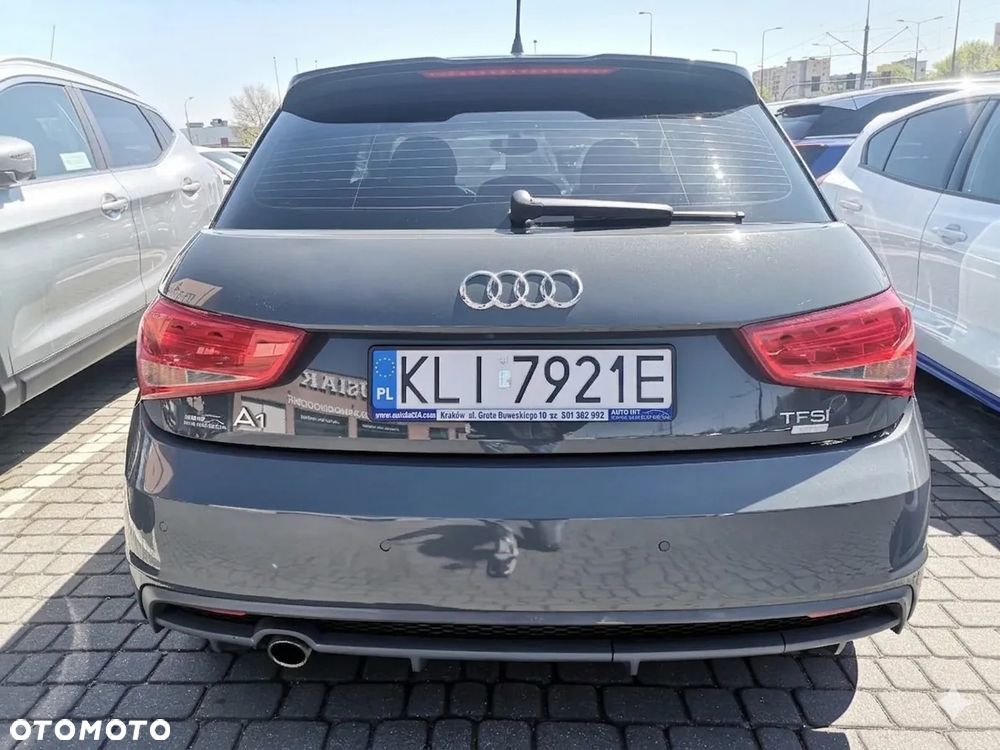 Audi A1 Sportback 1.0 TFSI ultra design - 4