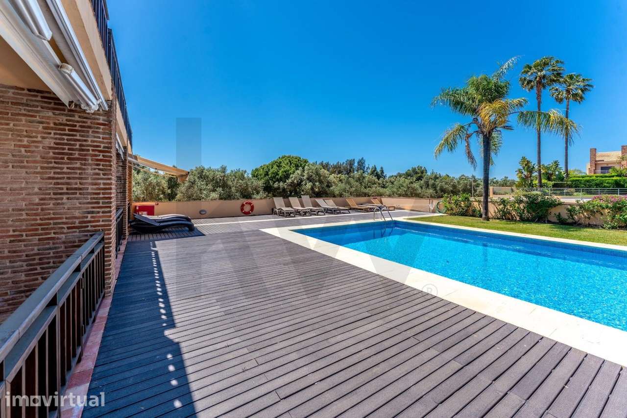 Moradia T3+1 em banda, Terraços do Pinhal em Vilamoura - Grande imagem: 2/49
