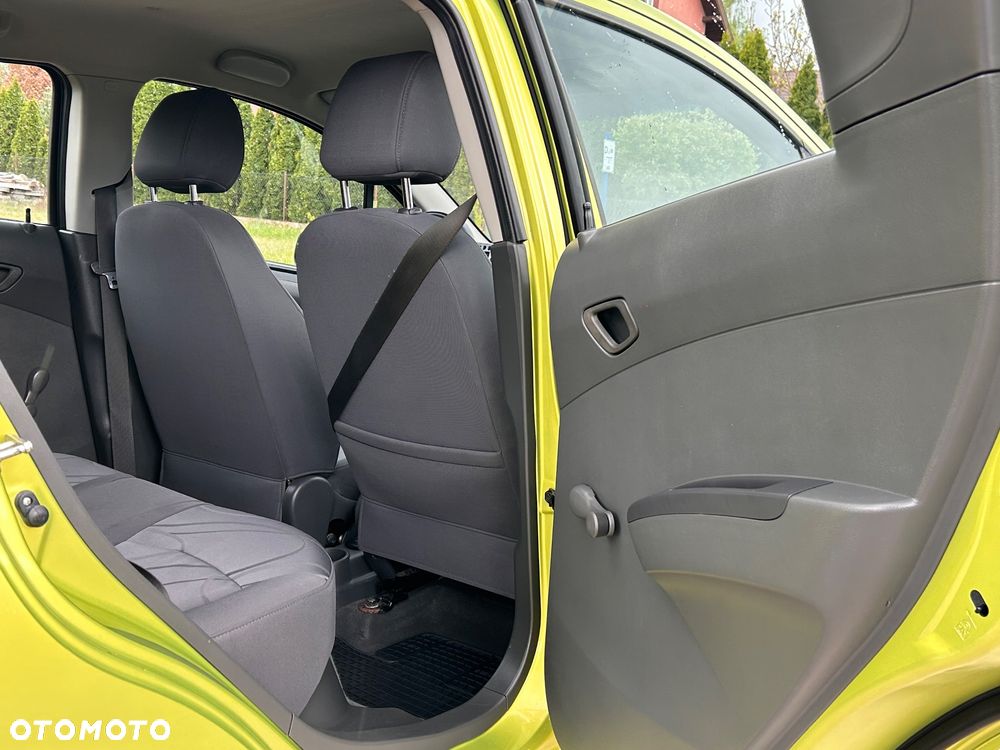 Chevrolet Spark 1.0 - 21