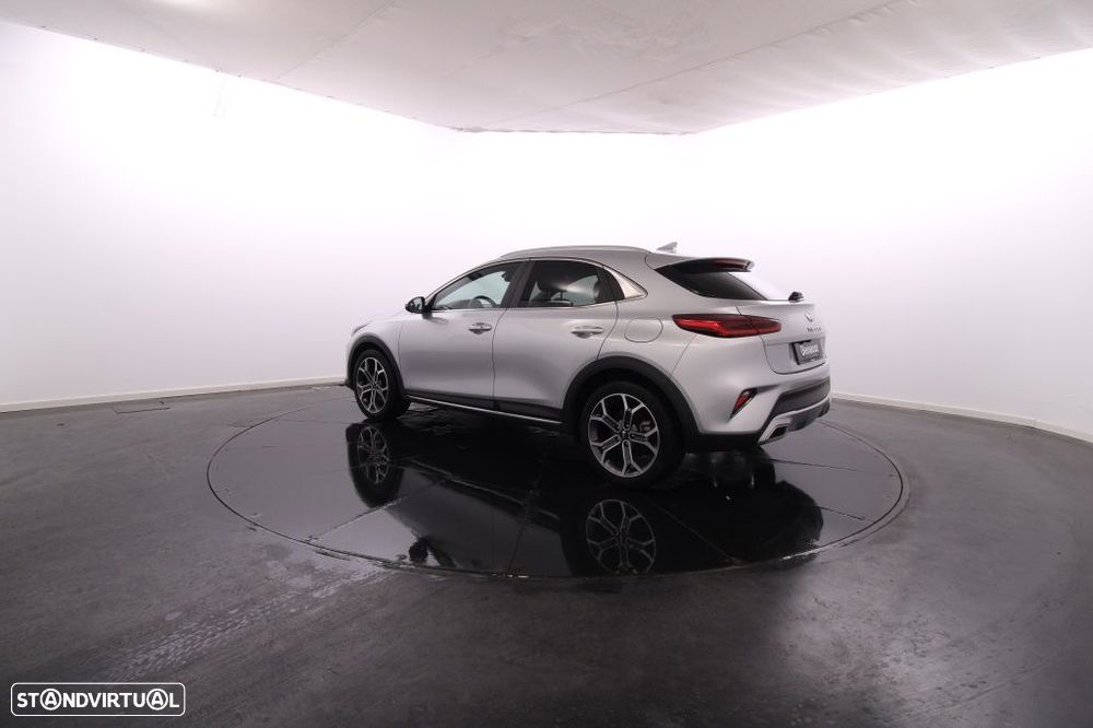 Kia XCeed - 4