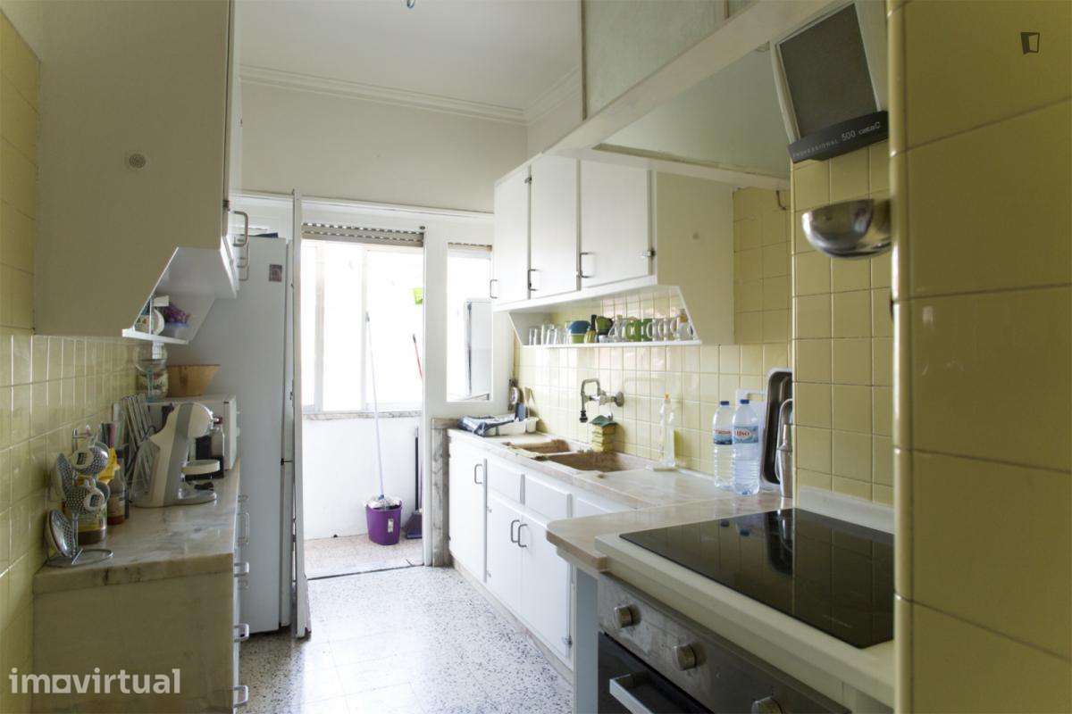 Quarto - localizado em Penha de França Lisbon - Grande imagem: 2/18
