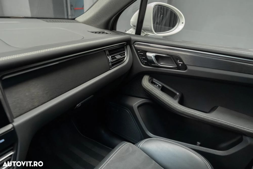 Porsche Macan GTS - 17