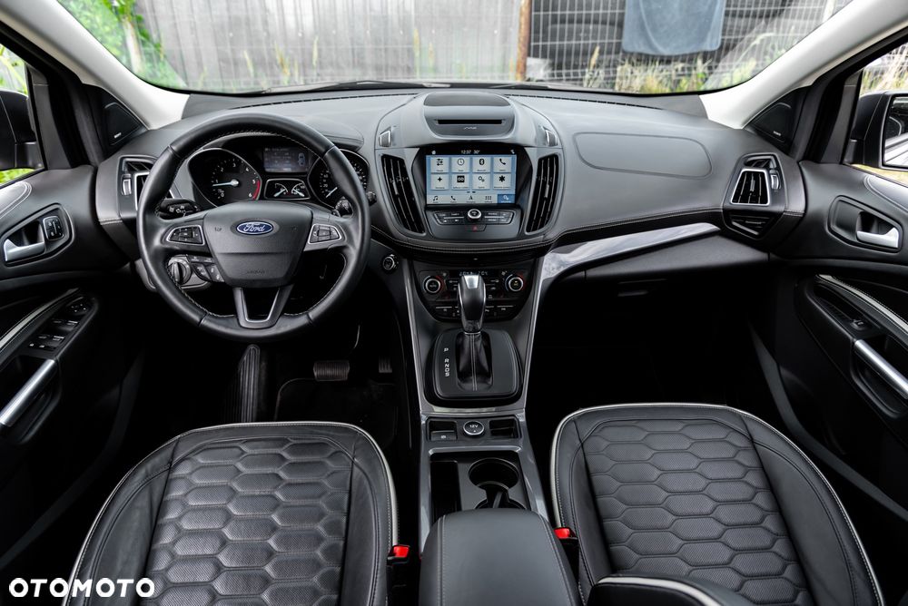 Ford Kuga 2.0 TDCi 4x4 Vignale - 40