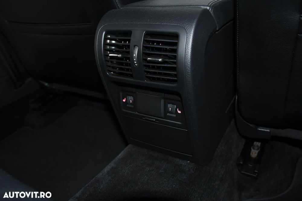 Volkswagen Passat 2.0 TDI DSG BlueMotion Technology Highline - 29
