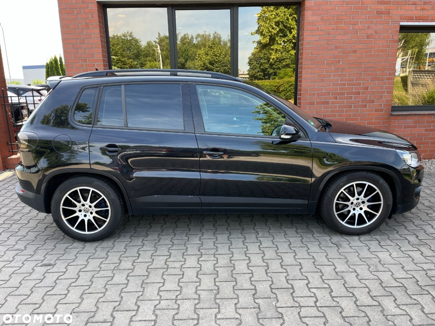 Volkswagen Tiguan 2.0 TDI SCR BlueMotion Technology Sport & Style - 22