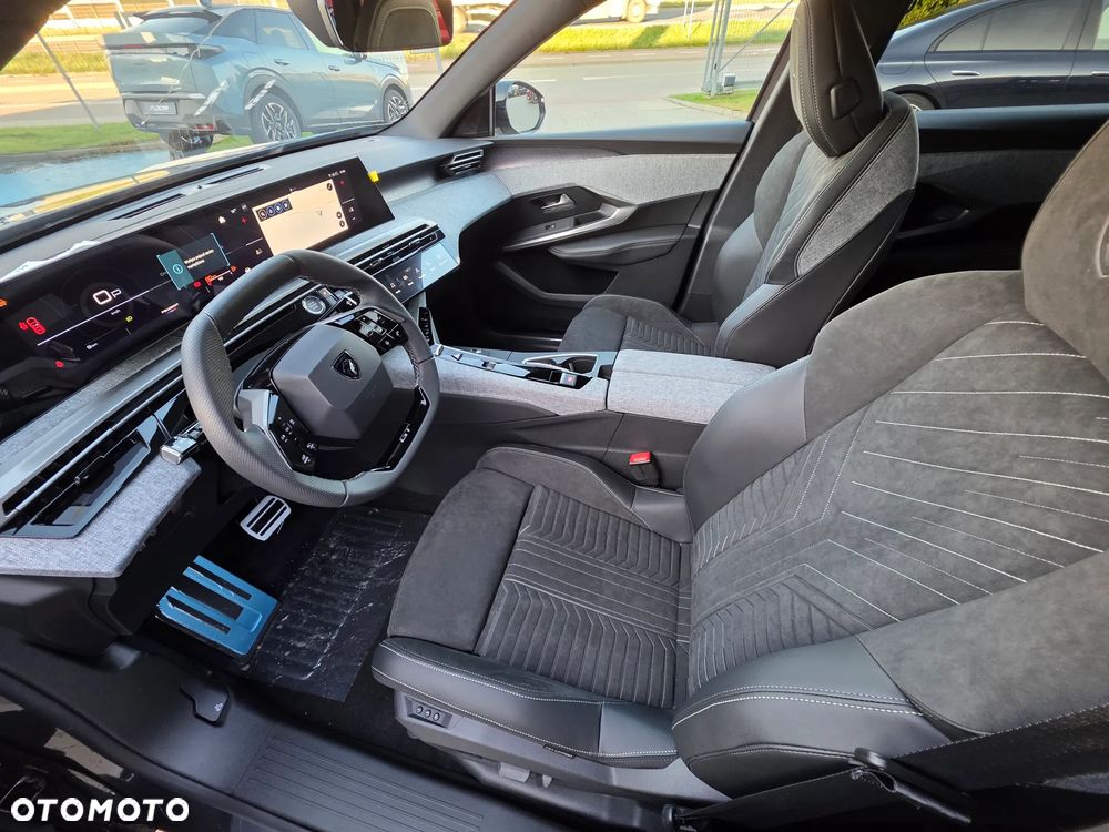 Peugeot 3008 1.2 PureTech mHEV GT E-DCS6 - 12