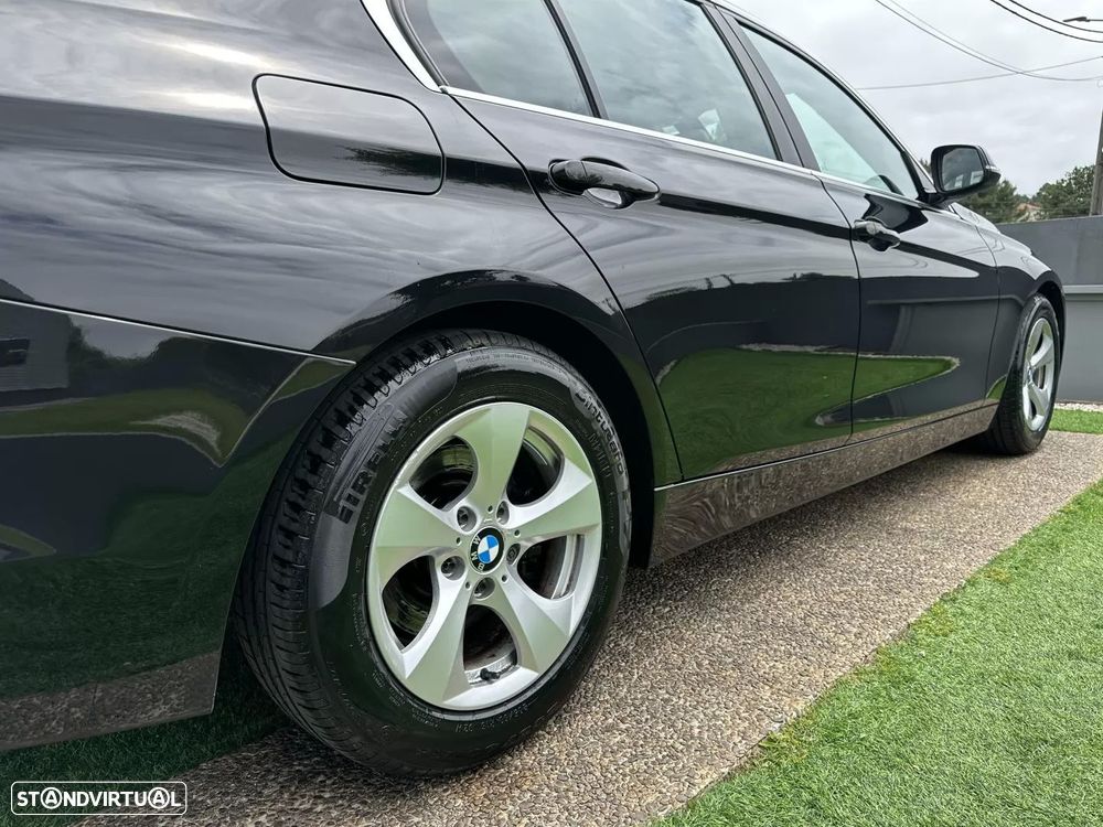 BMW 320 d EfficientDynamics Line Sport - 20