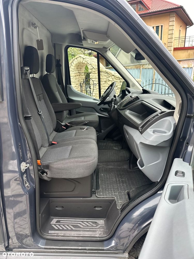 Ford Transit - 11