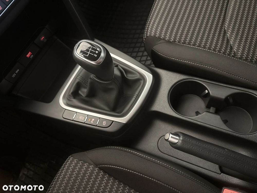 Kia Ceed 1.5 T-GDI M - 17