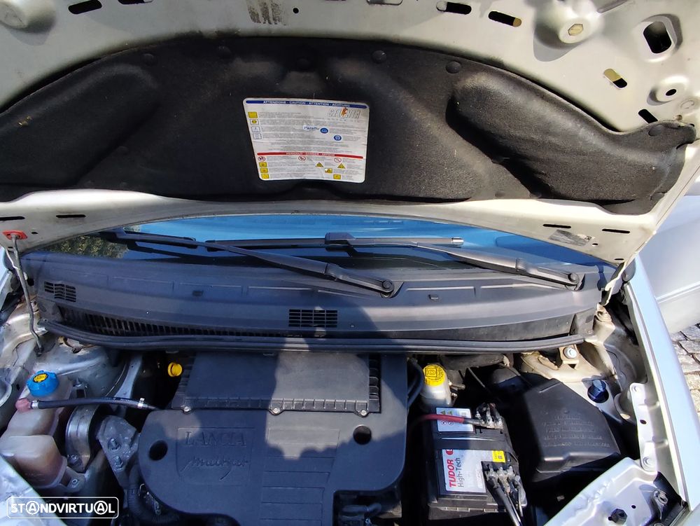 Lancia Musa 1.3 16V M-jet Platino - 12