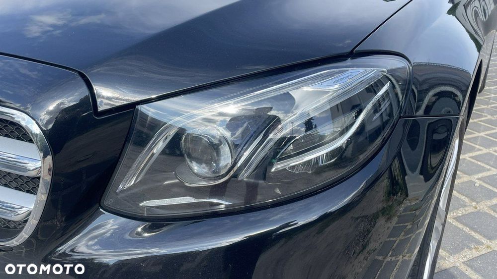 Mercedes-Benz Klasa E - 12