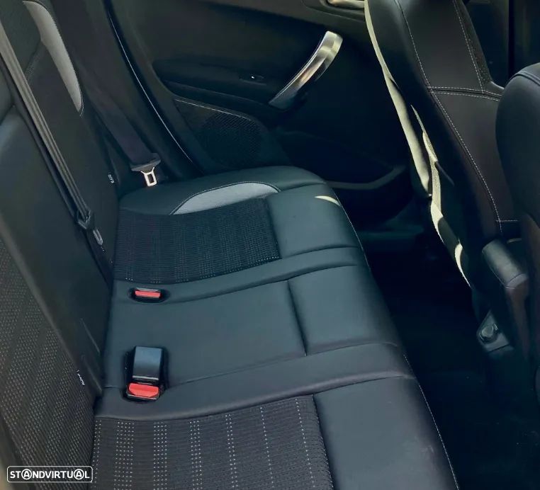 Peugeot 2008 PureTech 110 Stop&Start Allure - 10