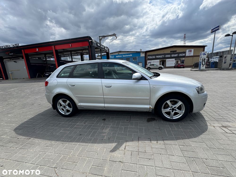 Audi A3 Sportback - 4