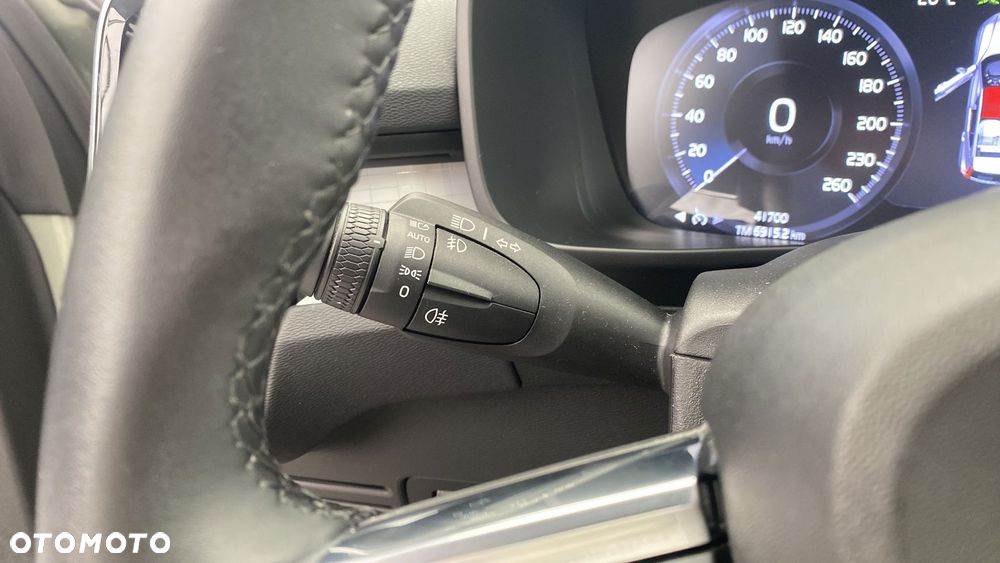 Volvo XC 40 T2 Core - 26