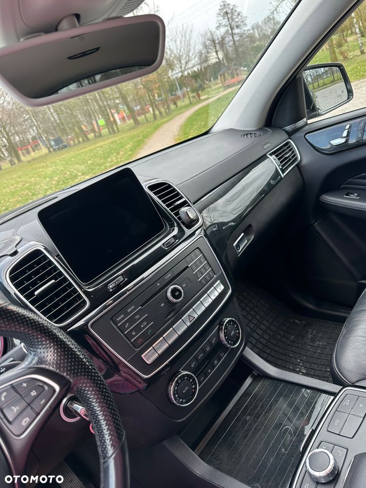 Mercedes-Benz GLE - 9