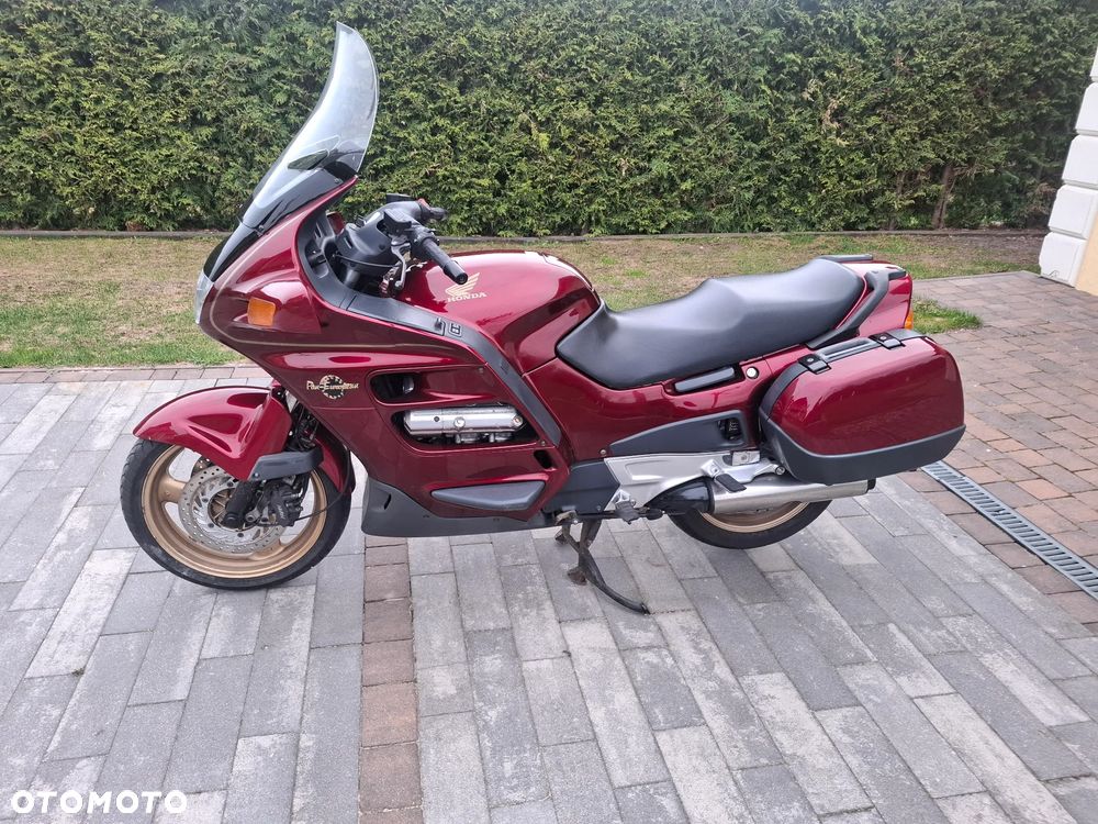 Honda ST - 6