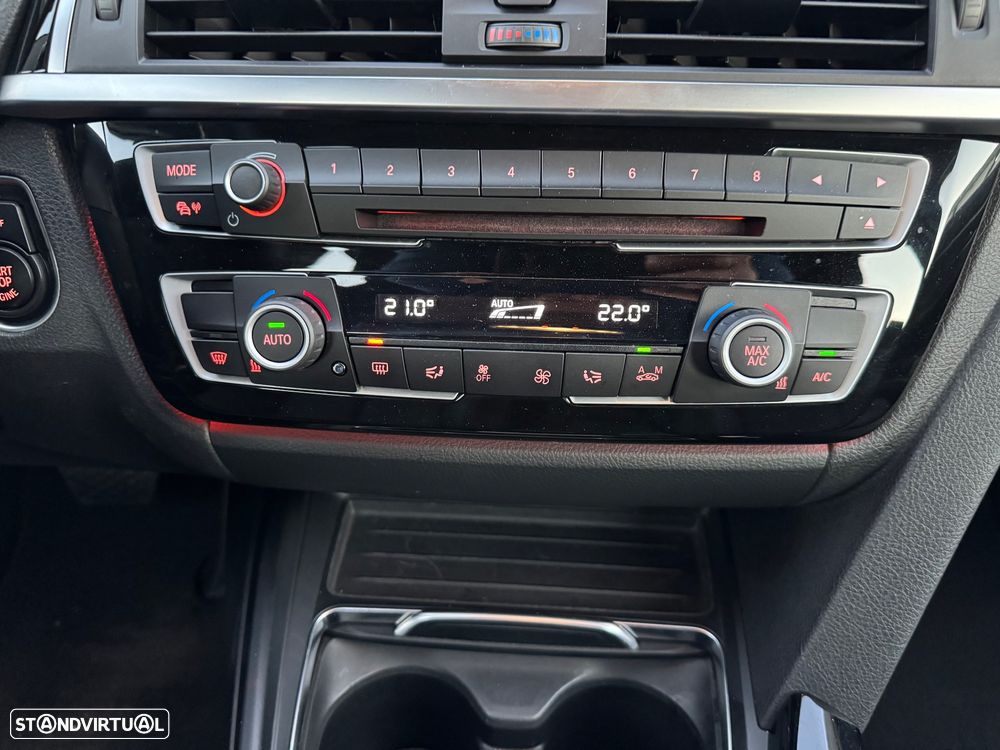 BMW 318 d Touring Aut. Sport Line - 17